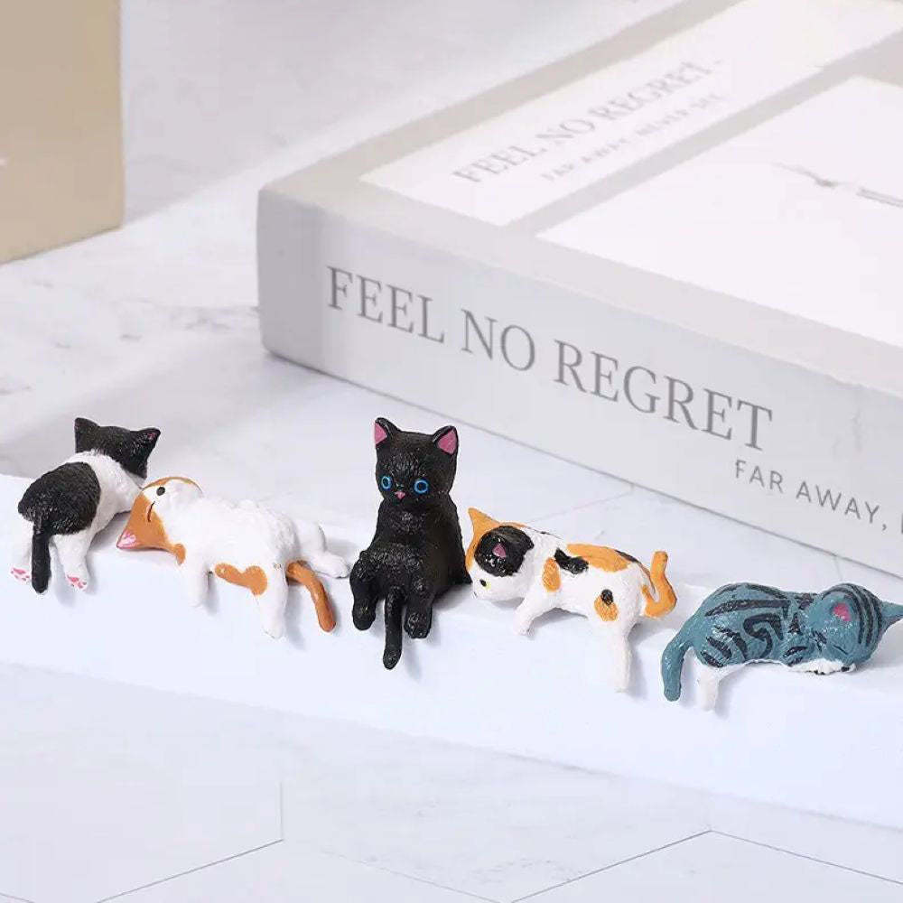 Hand-Painted Mini Cat Desk Figurines - Set of 5 Cute Cartoon Kitty Com