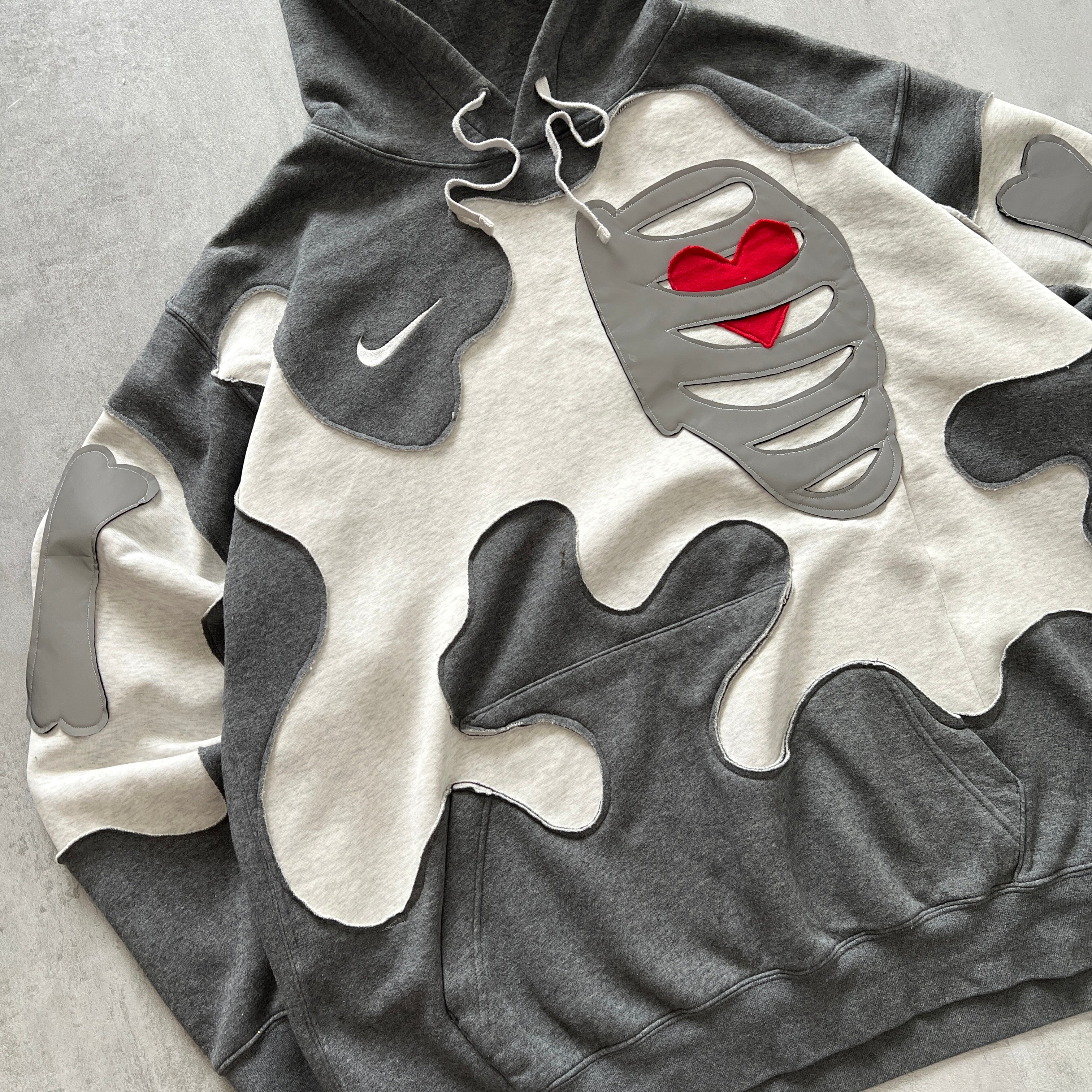 'HEART & BONES' REFLECTIVE HOODIE (XXL)