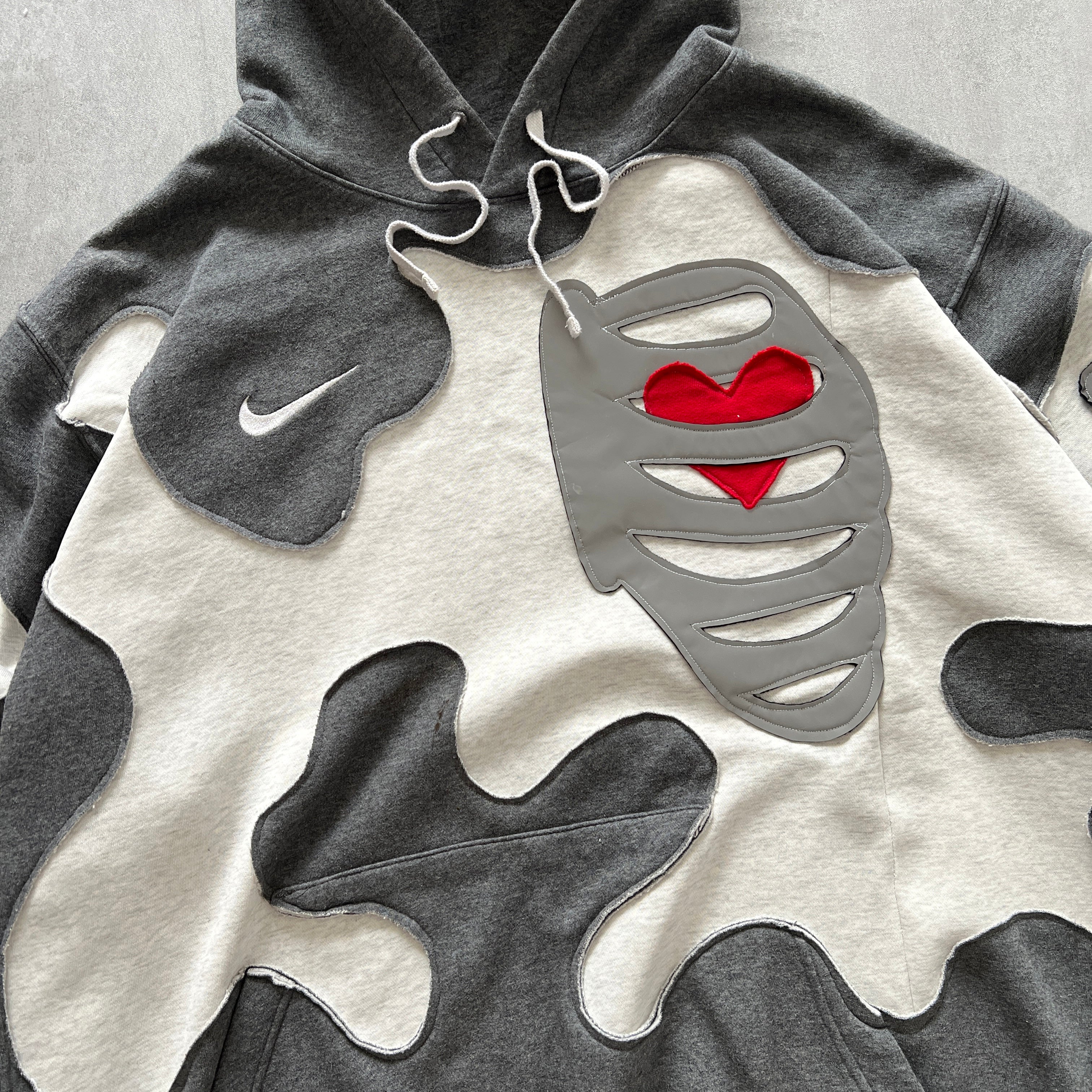 'HEART & BONES' REFLECTIVE HOODIE (XXL)