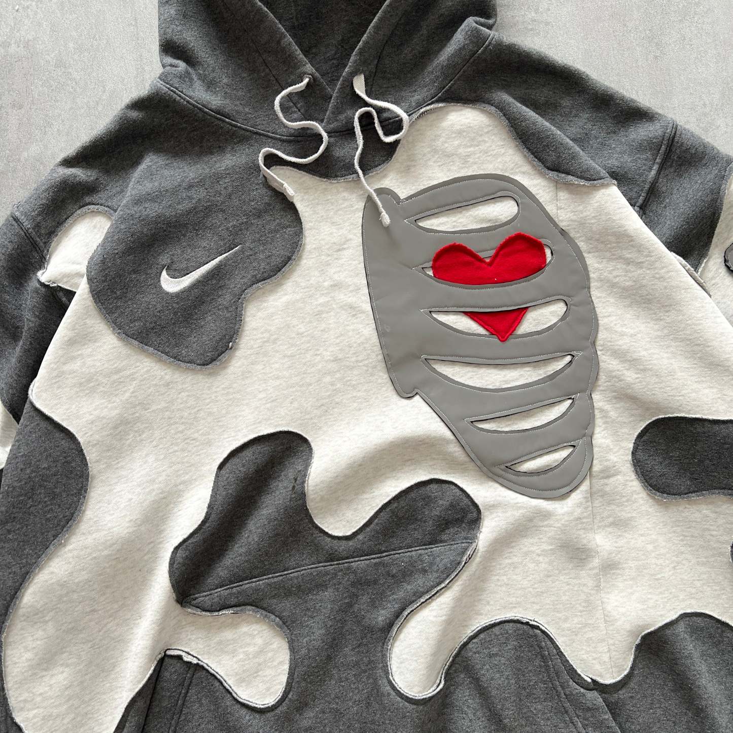 'HEART & BONES' REFLECTIVE HOODIE (XXL)