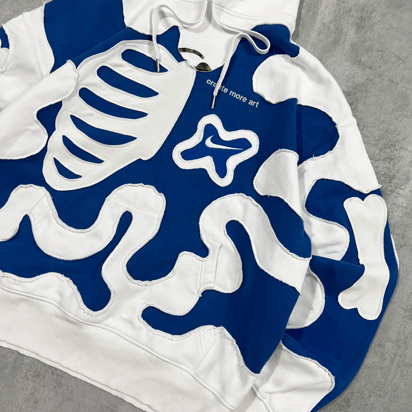 'CREATE MORE ART' HOODIE (L)