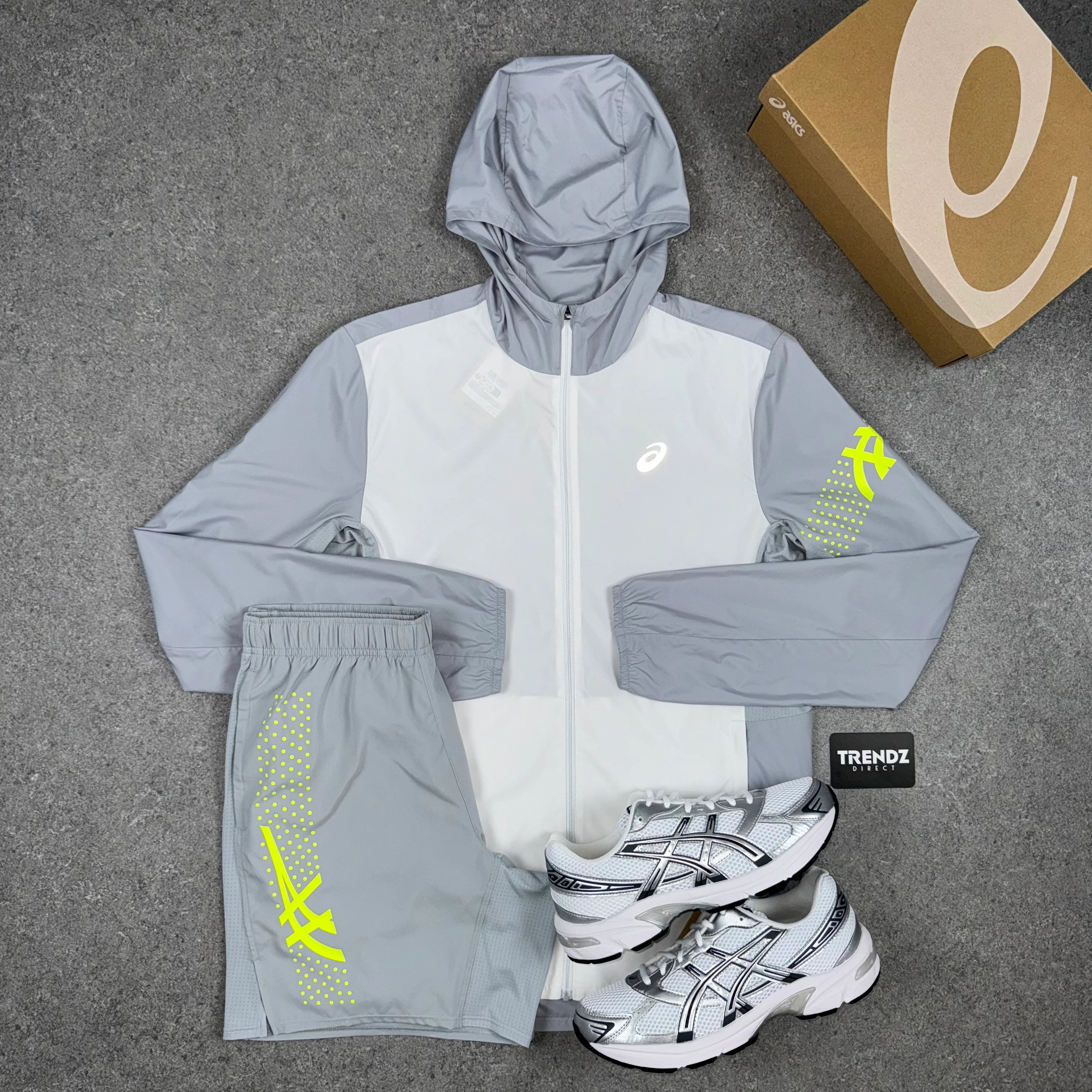 ASICS ICON WINDBREAKER JACKET & SHORTS SET - GREY/VOLT