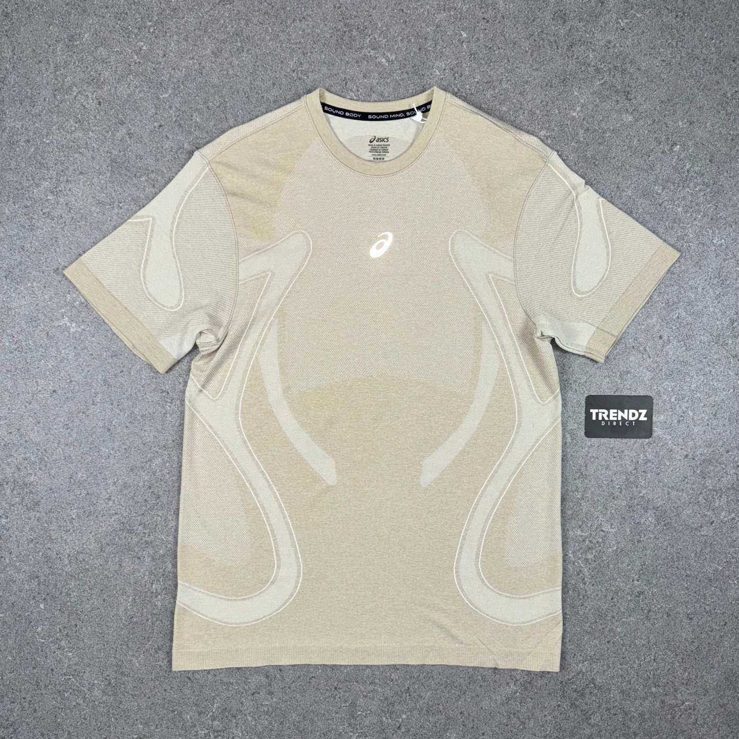 ASICS SEAMLESS T-SHIRT & SHORTS SET - CREAM/BROWNSTONE