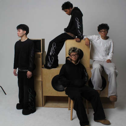 Long Sleeves & Sets Collection