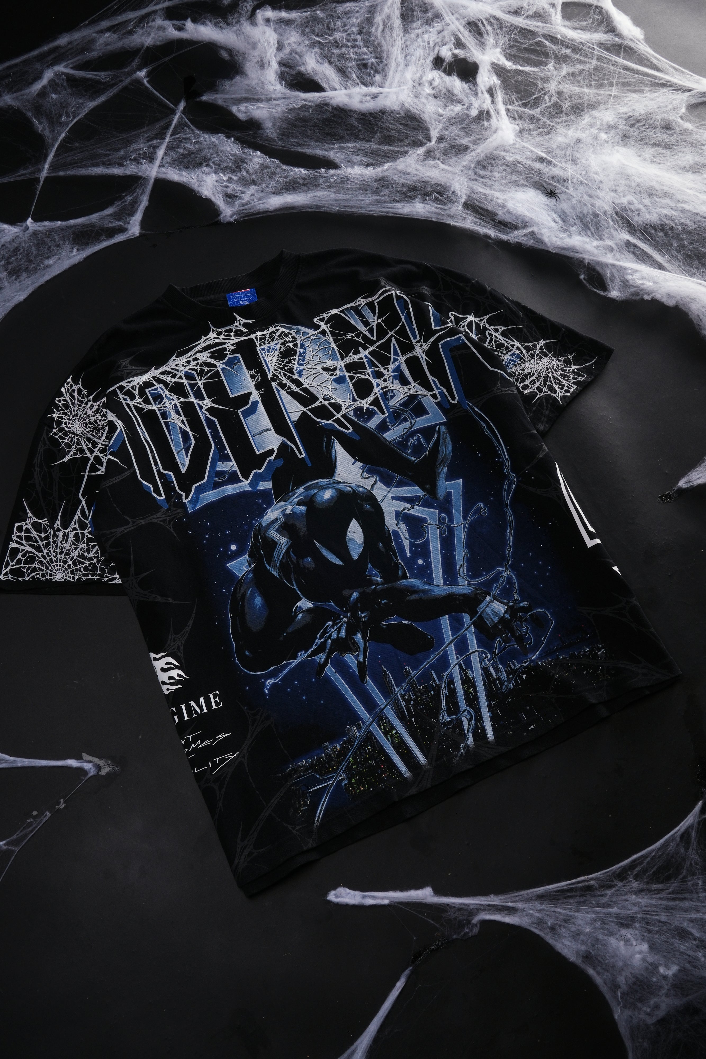 Night Mode American Classic Oversized Tee in Vintage Black