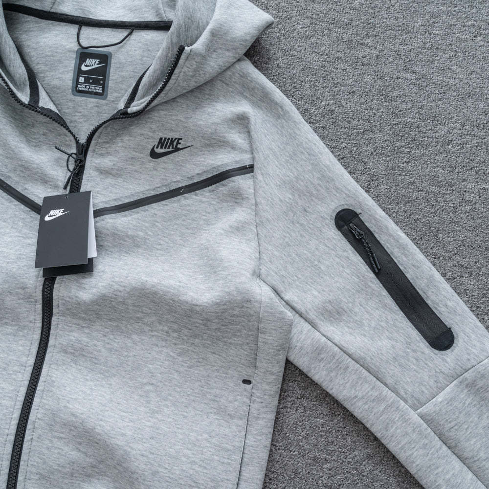 Conjunto Tech Fleece Cinza