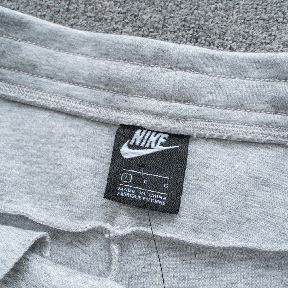 Conjunto Tech Fleece Cinza