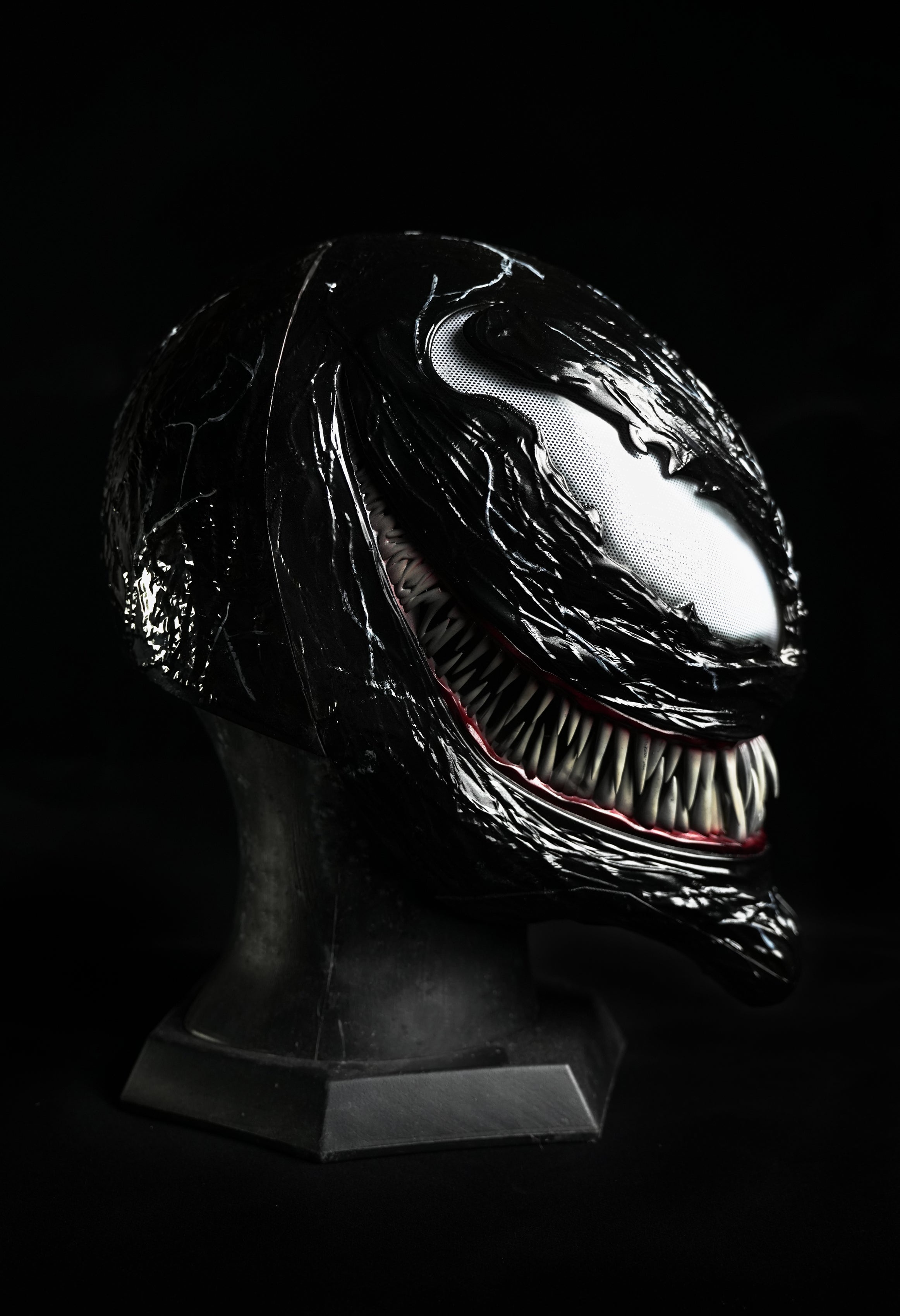Black Symbiosis Helmet Without Tongue