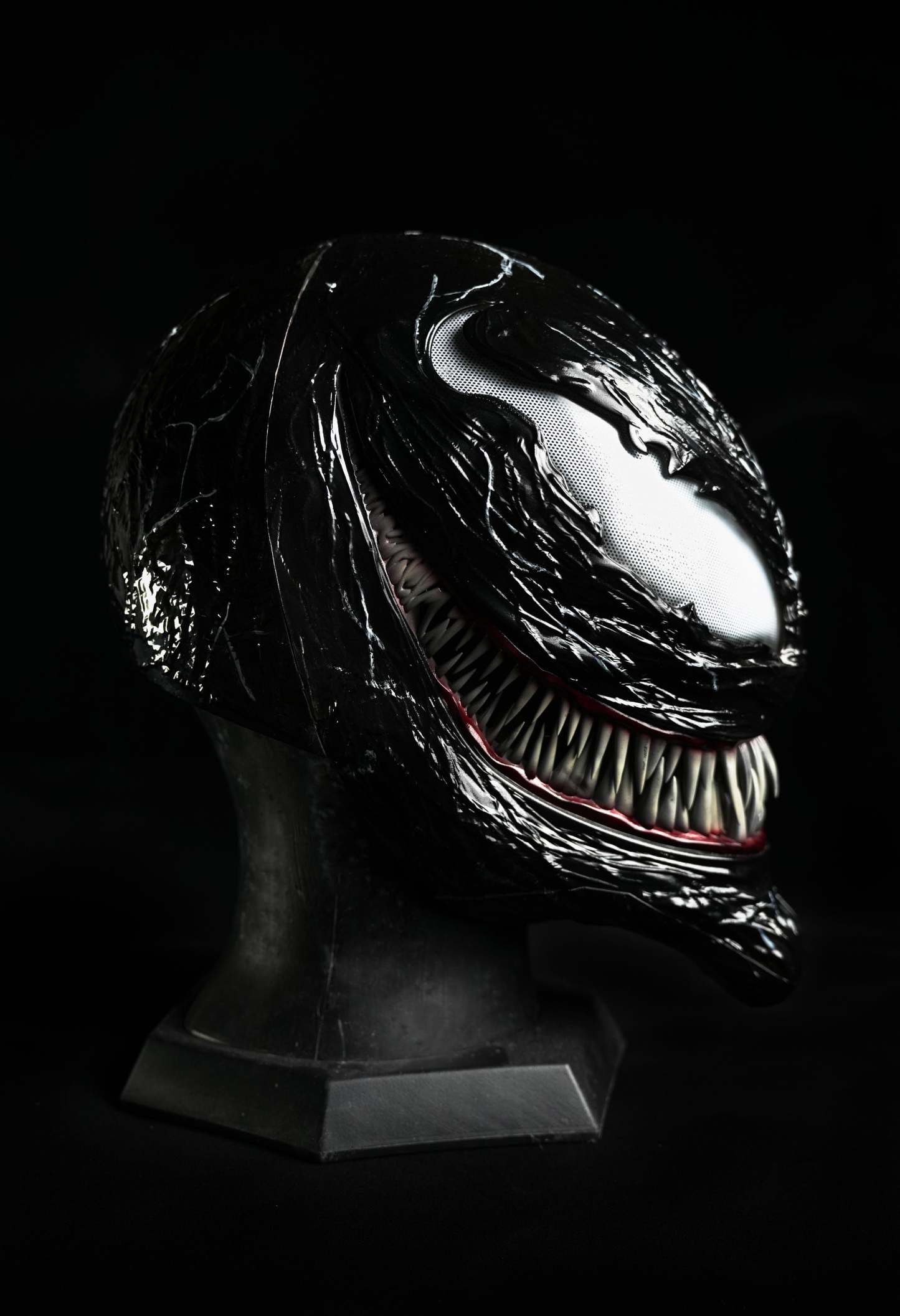 Black Symbiosis Helmet Without Tongue