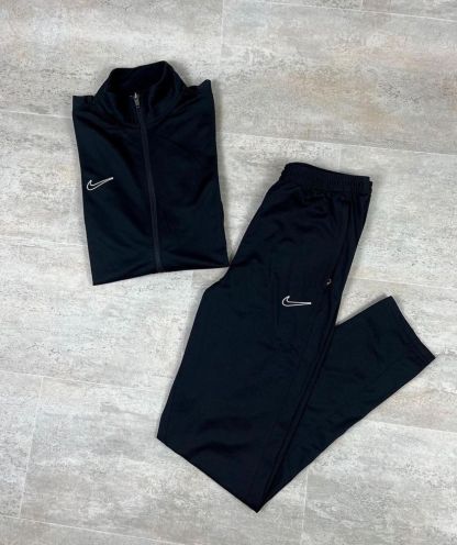 Conjunto Academy 2024