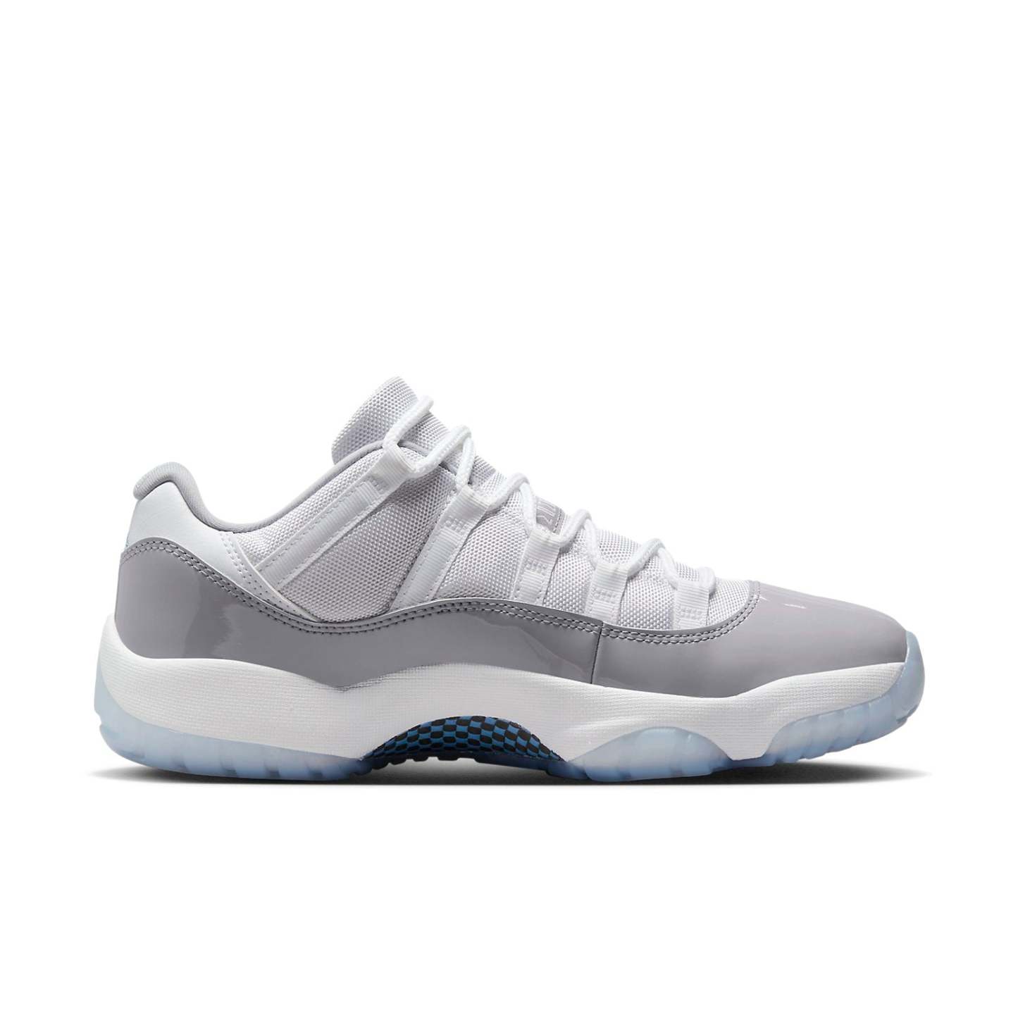 Aithtr Jordthtan 11 Retro Low 'Cement Grey' AV2187-140