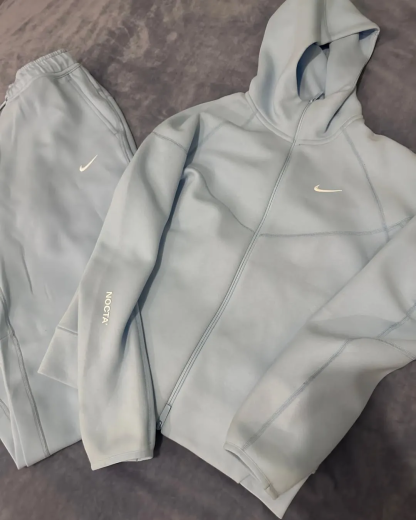 VIRAL TRACKSUIT