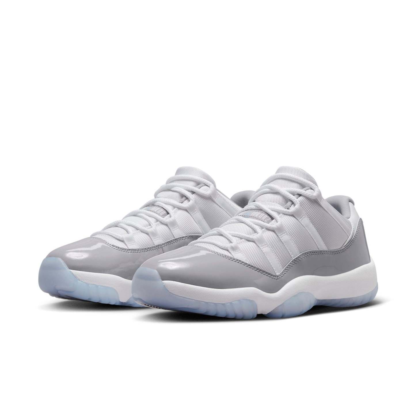 Aithtr Jordthtan 11 Retro Low 'Cement Grey' AV2187-140