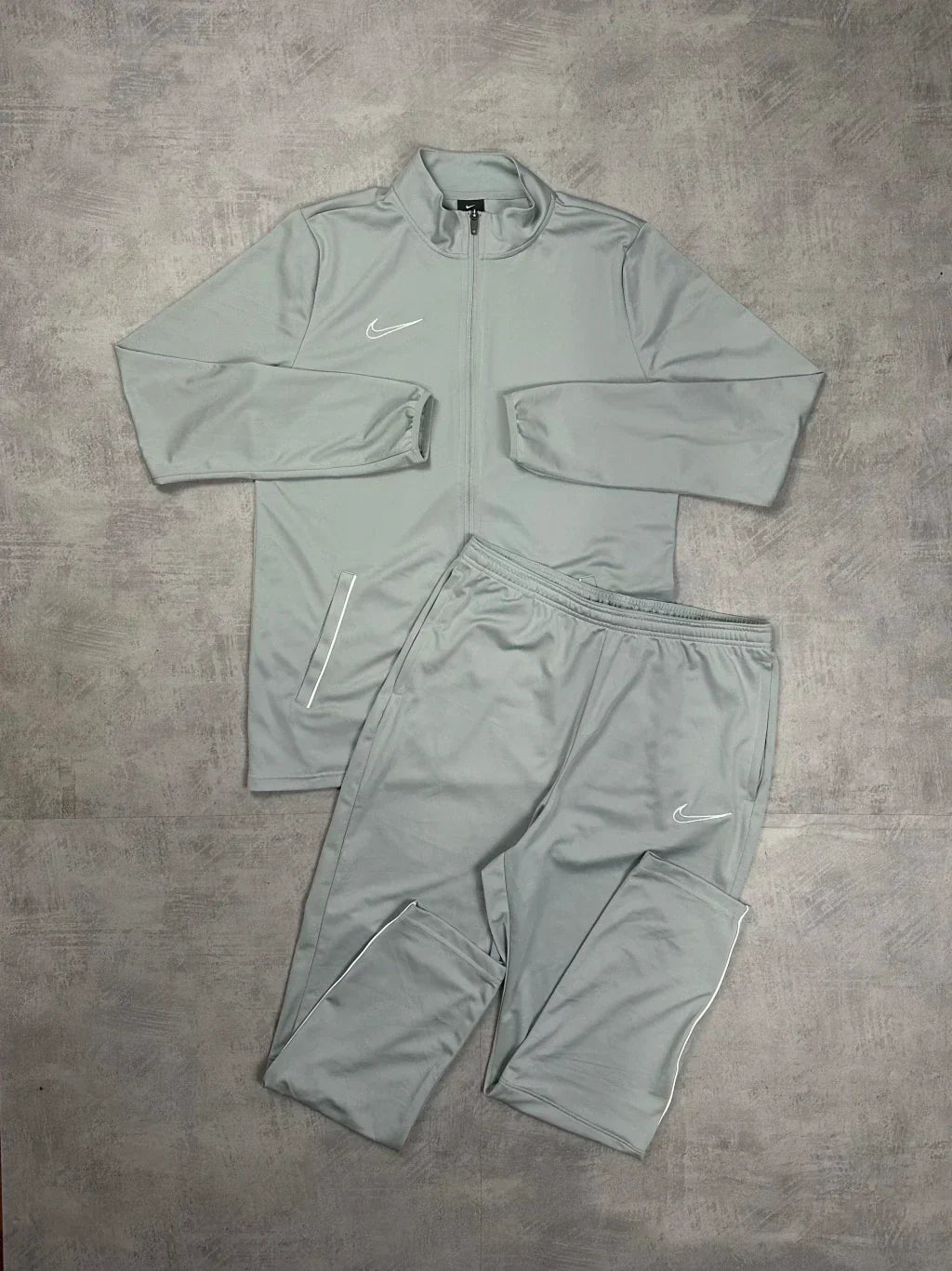 Conjunto Dri-Fit 2021 (Cinzae Branco)