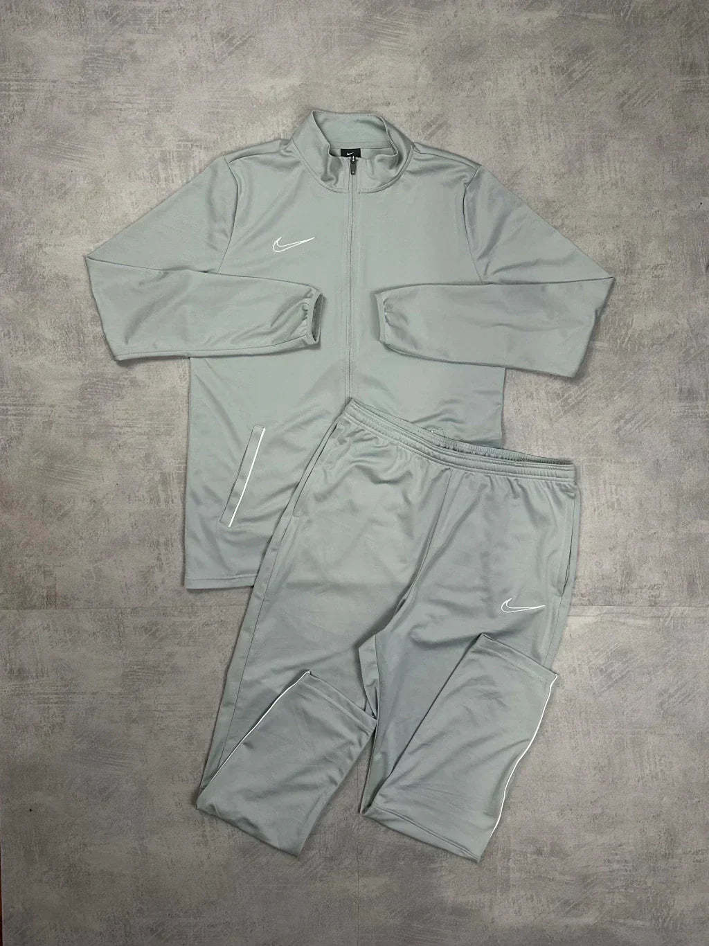 Conjunto Dri-Fit 2021 (Cinzae Branco)