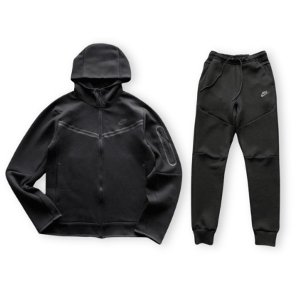 Conjunto Sportswear Tech Fleece