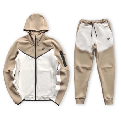 Conjunto Sportswear Tech Fleece