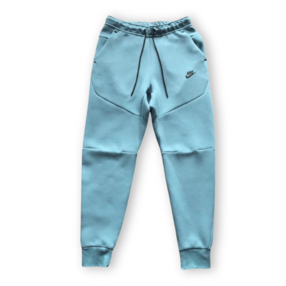 Conjunto Sportswear Tech Fleece