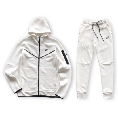 Conjunto Sportswear Tech Fleece