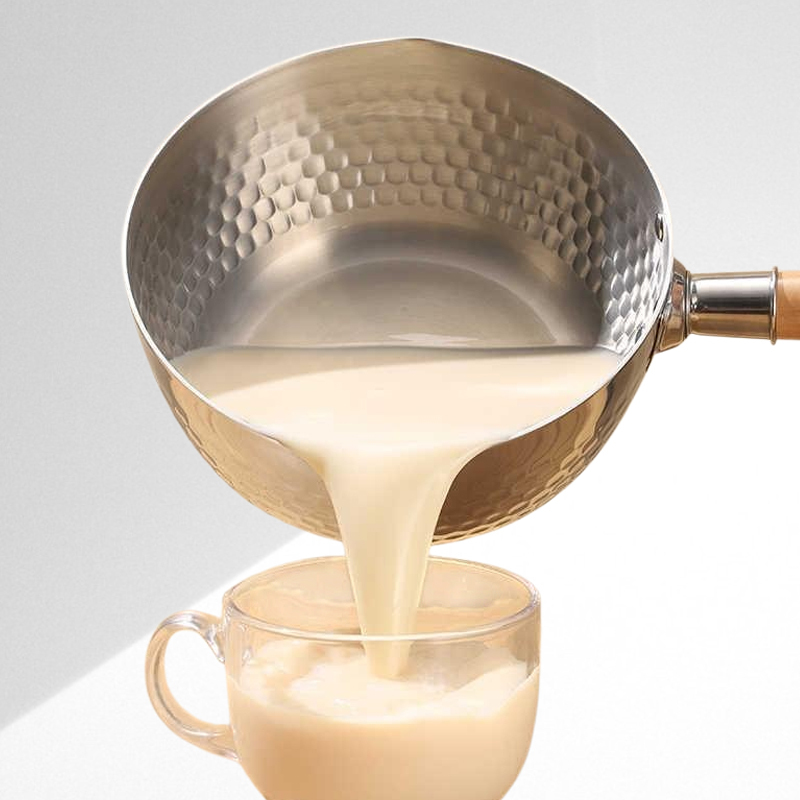 Domowy garnek do parzenia mleka