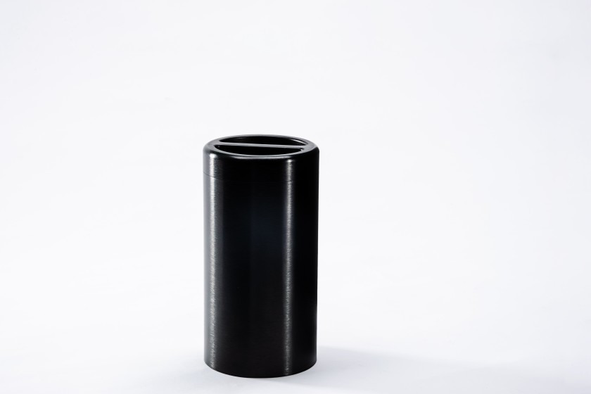 Cylindrical watch box
