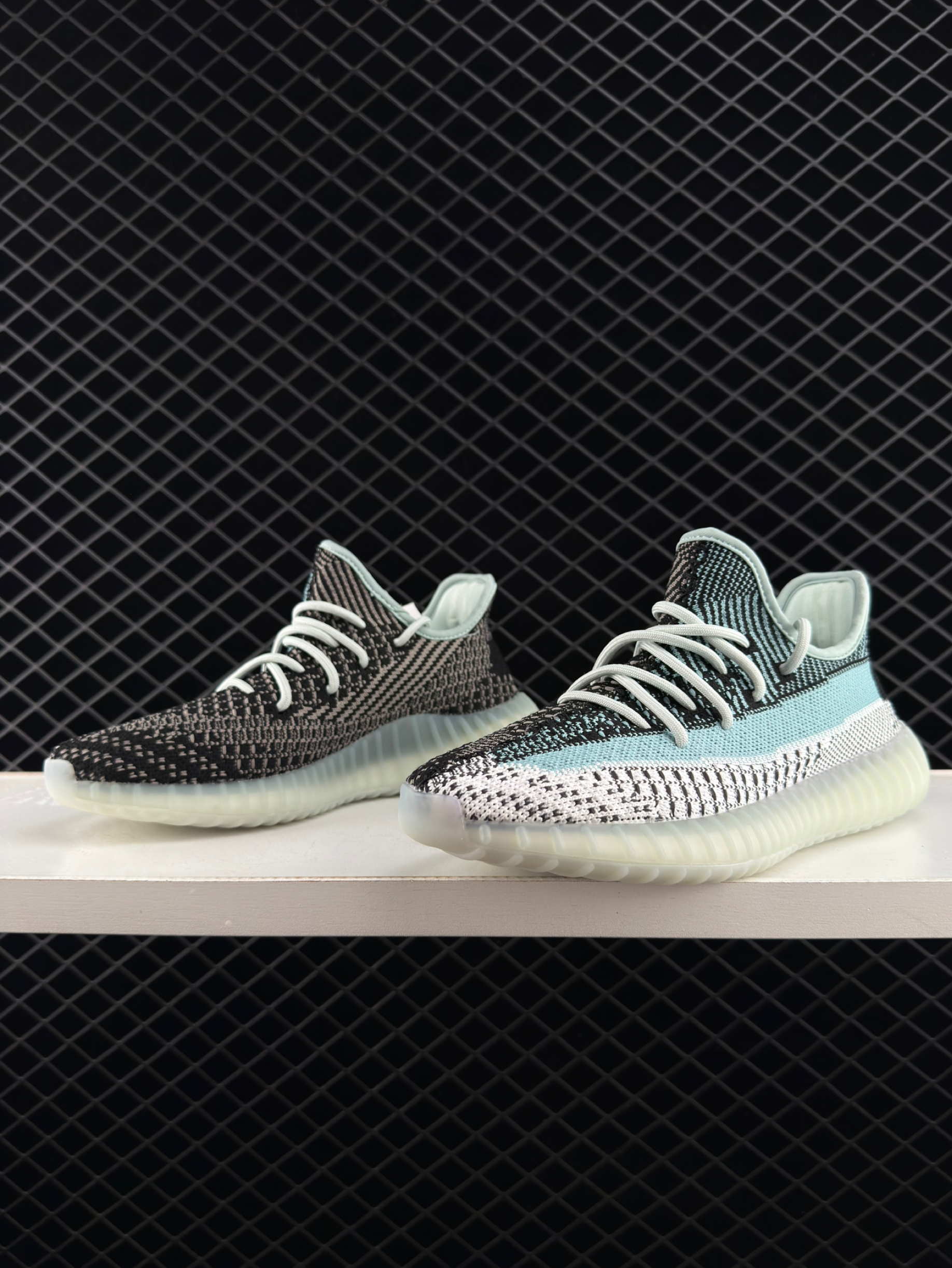 Adidas Yeezy Boost 350 V2 Casual Jogging Running Shoes