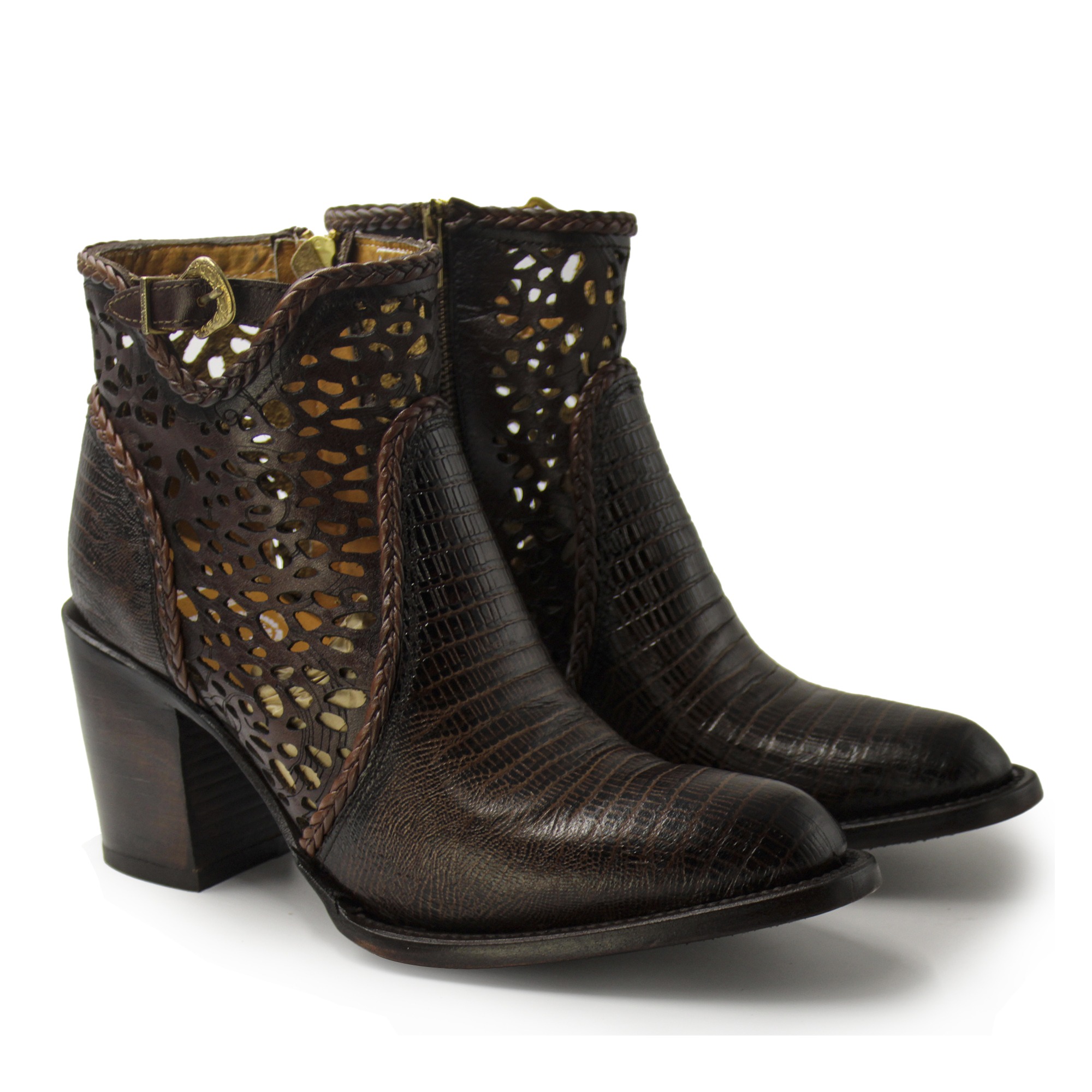 Python-type engraved beef leather boot