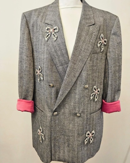 Stunning embellished blazer