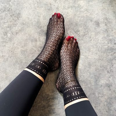 8 pairs: floral lace socks