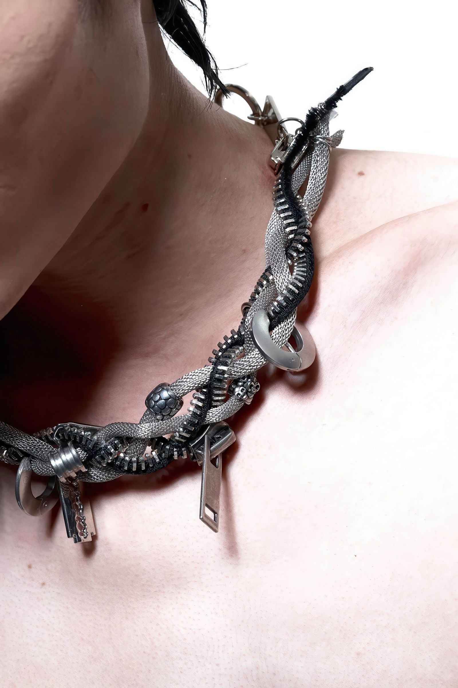 Heavy-Duty Multi-Wear Metal Mechanic Necklace - Futuristic Design