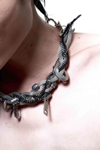 Heavy-Duty Multi-Wear Metal Mechanic Necklace - Futuristic Design