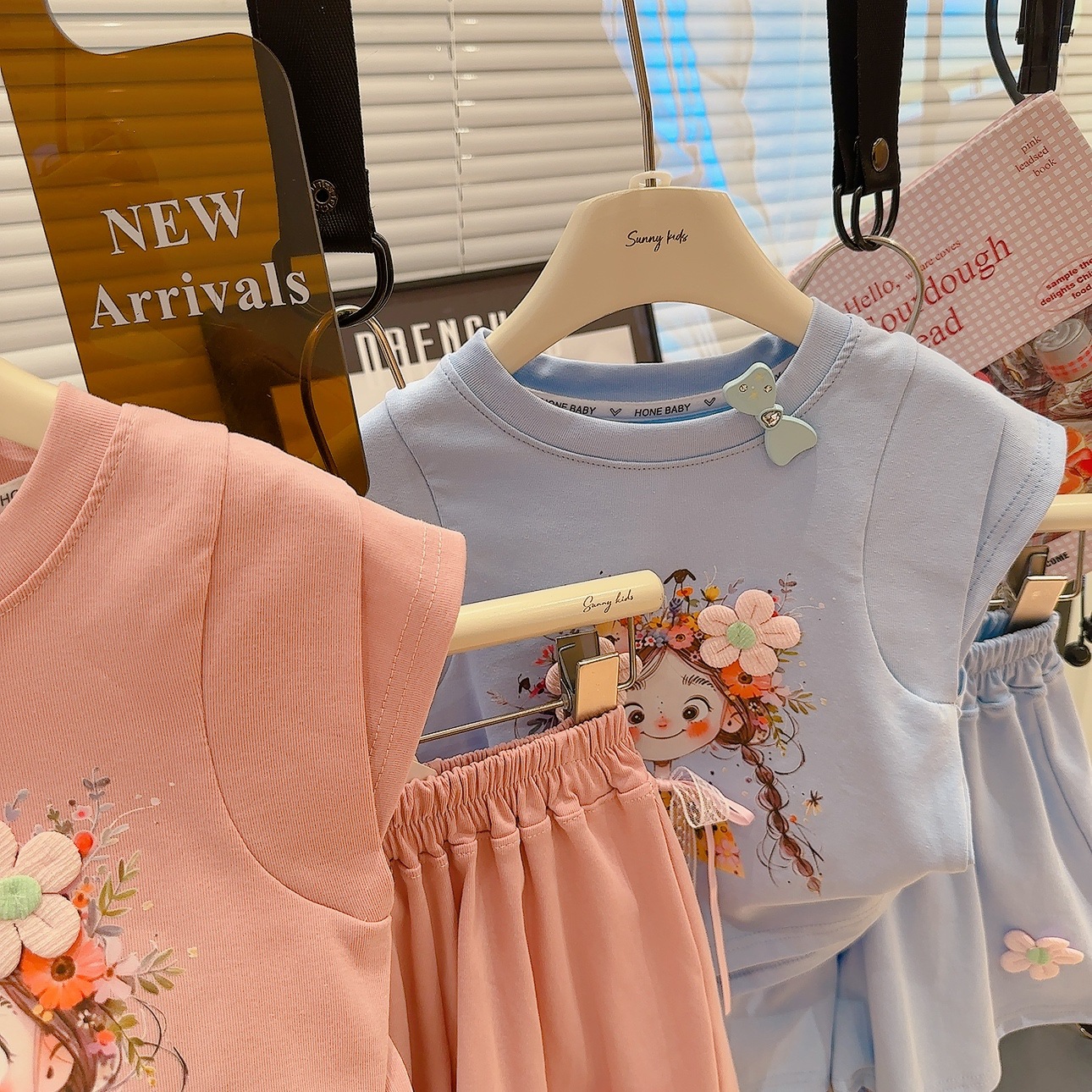 Girls’ Korean Cartoon 2‑Piece Shorts Set
