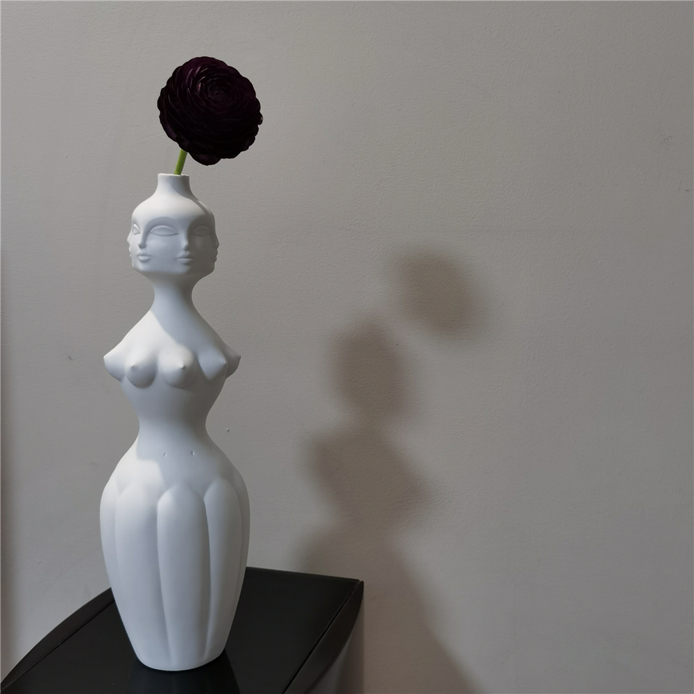 Artistic Ceramic Decorative Ornament