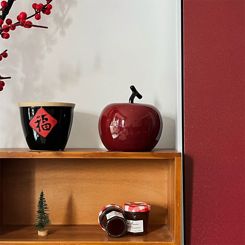 Apple-Shaped Ceramic Toothpick Holder