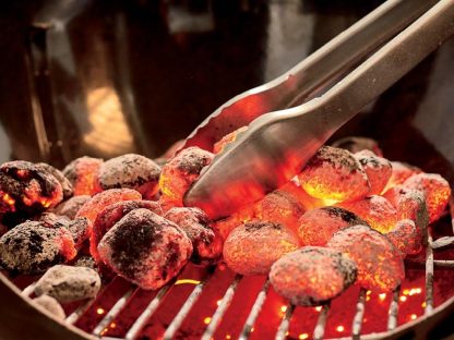 Weber Original Kettle Charcoal Grill, 22-Inch, Black – Classic Outdoor BBQ Grill with One‑Touch