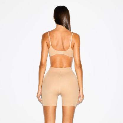 BUTT AND HIP ENHANCING MID THIGH SHORT