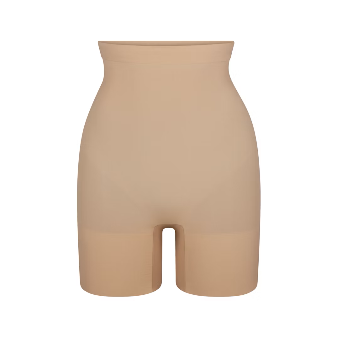 HIGH-WAISTED MID THIGH SHORT