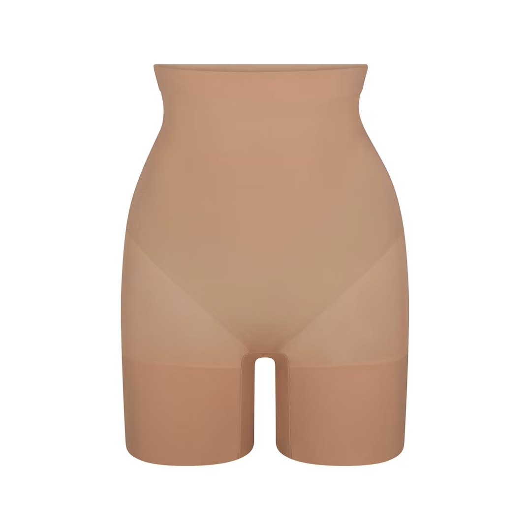 HIGH-WAISTED MID THIGH SHORT