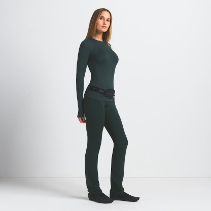 LONG SLEEVE CREW NECK TOP