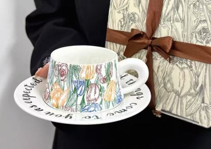 Ceramic coffee mug and saucer set high-value mug;