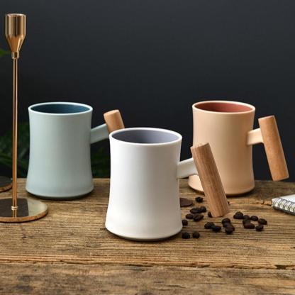 400ML Mimimalist Mug Wooden Handle Round Cup Heat Resistant Plastic Cup