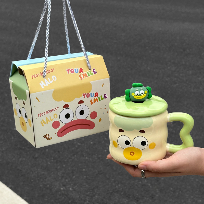 Cute and lovely clown ceramic mug with lid