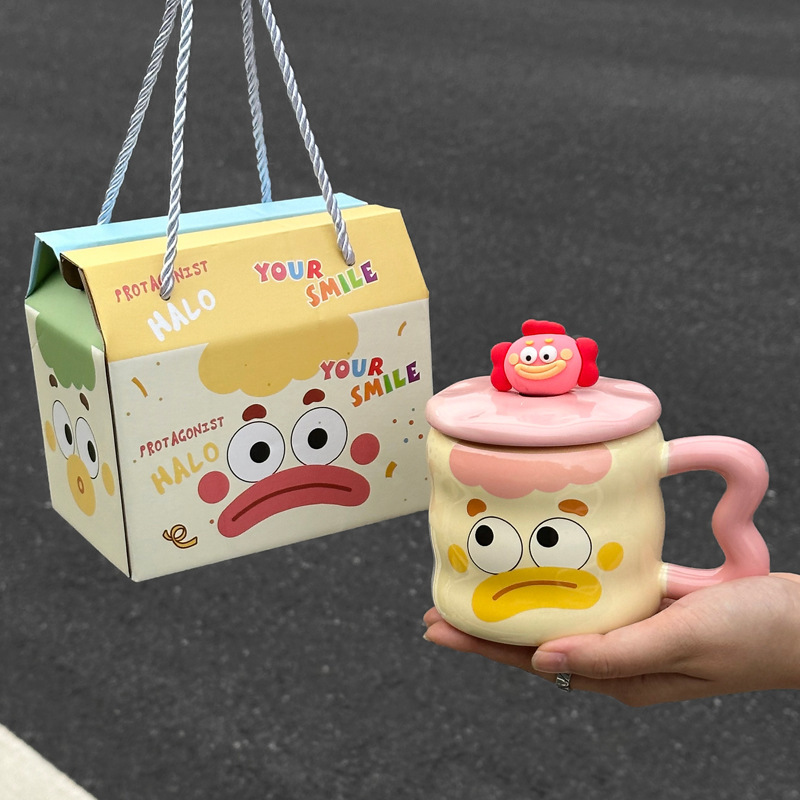 Cute and lovely clown ceramic mug with lid