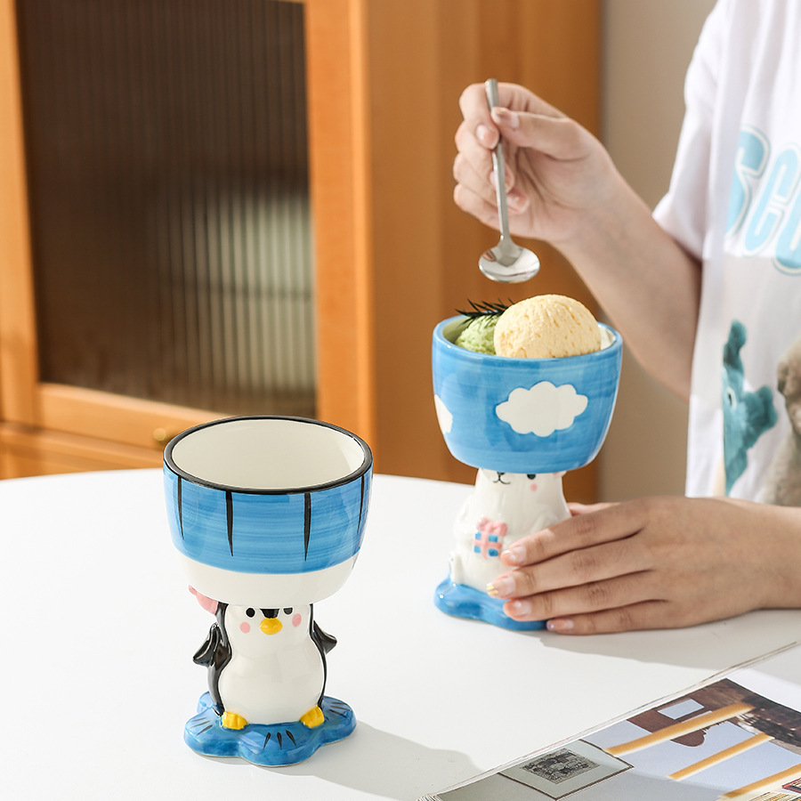 Cartoon-style cute hand-painted, hand-pinched three-dimensional penguin and polar bear ceramic ice cream cups and dessert bowls