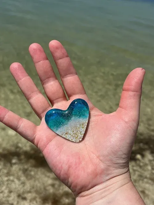 GLASS BEACH POCKET HEART