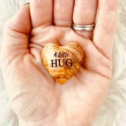 🔥Early Mother's Day Promotion-Pocket Hug Wooden Heart Token