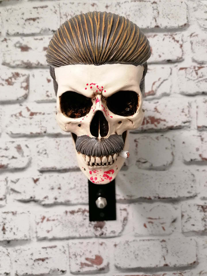 🏴‍☠️Motorcycle Helmet and Jacket Skull Holder