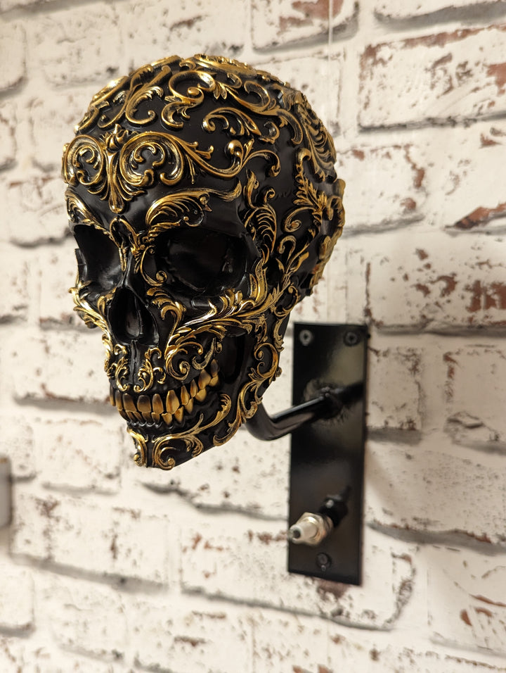 🏴‍☠️Motorcycle Helmet and Jacket Skull Holder
