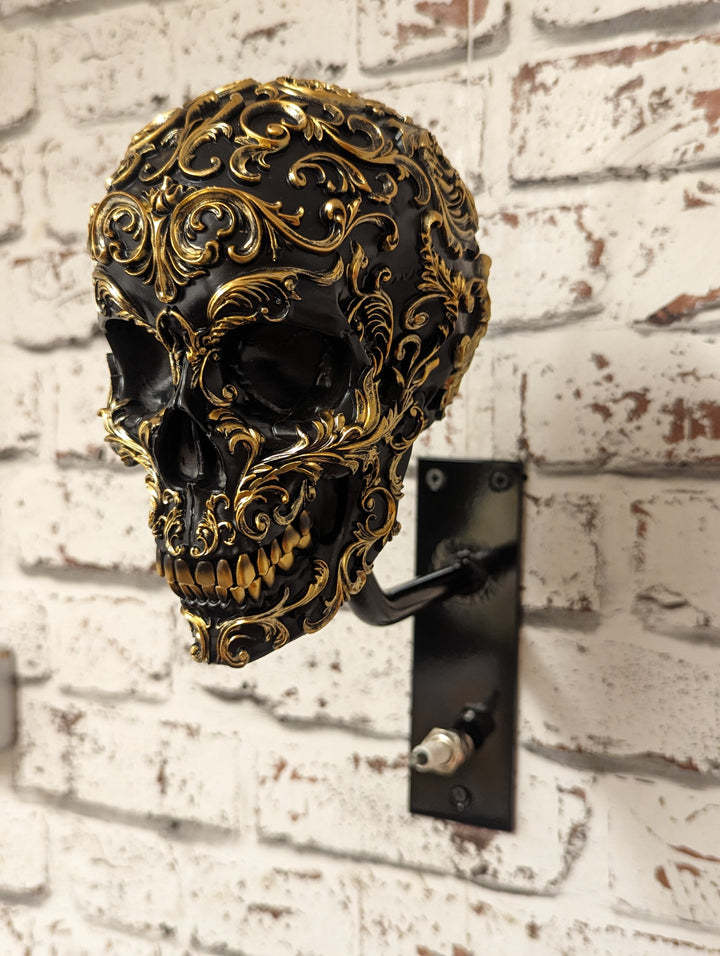 🏴‍☠️Motorcycle Helmet and Jacket Skull Holder