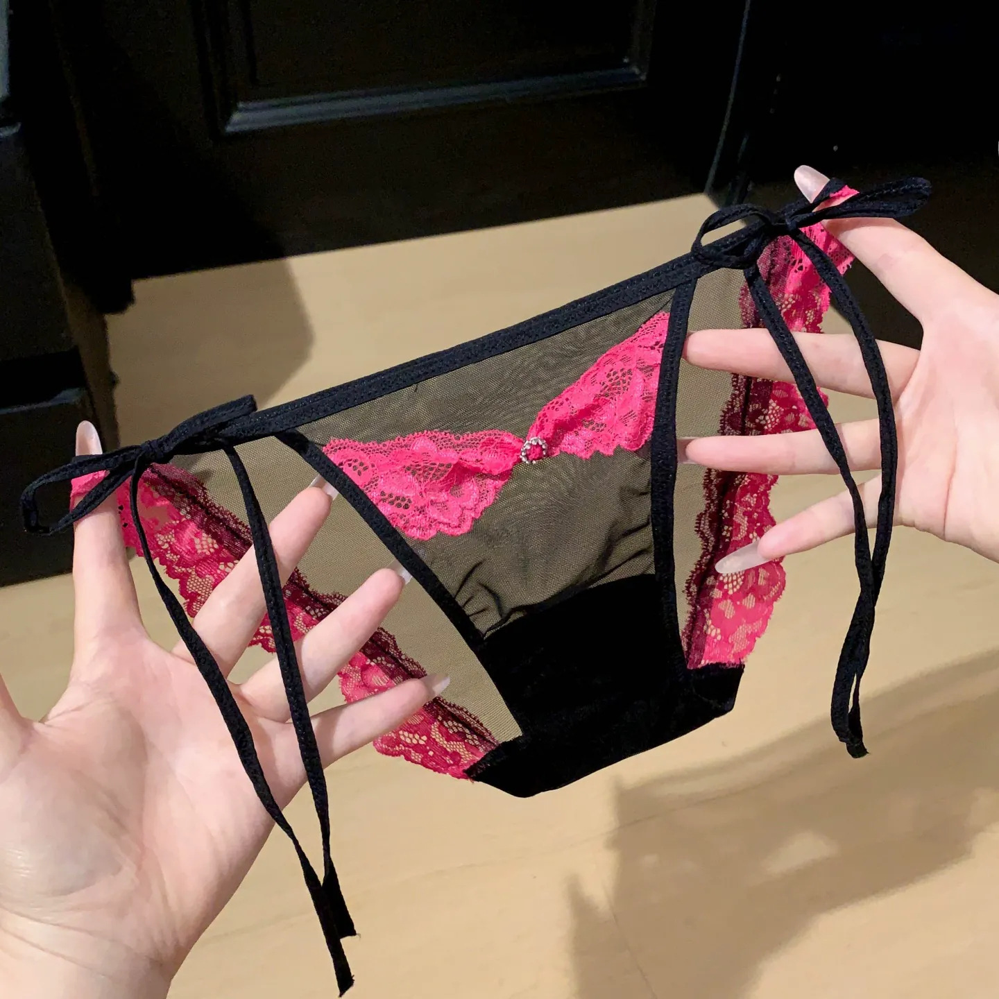 Women French lace mesh triangle panties